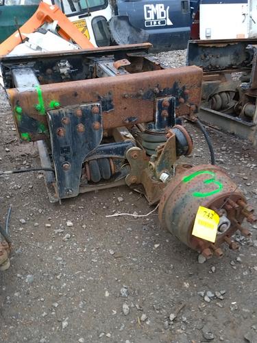   TAG AXLE