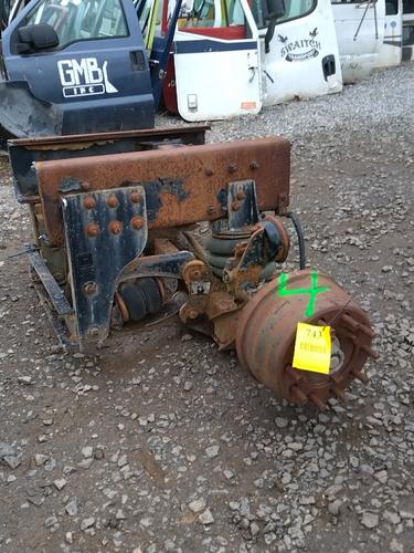  TAG AXLE