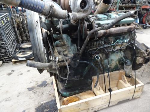 VOLVO 6 CYLINDER Engine Assembly