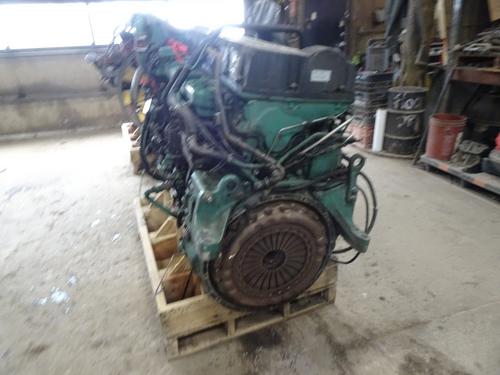 VOLVO D-16 Engine Assembly
