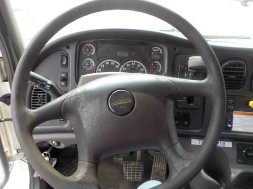 FREIGHTLINER M2 Trucks