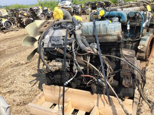 INTERNATIONAL DT466E Engine Assembly