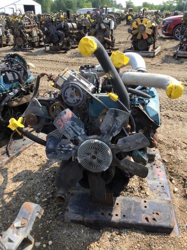 INTERNATIONAL T444E Engine Assembly