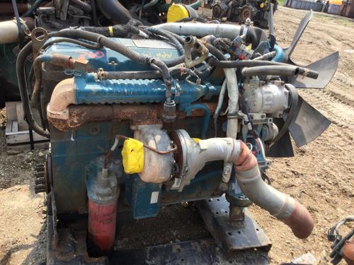 INTERNATIONAL DT466E Engine Assembly