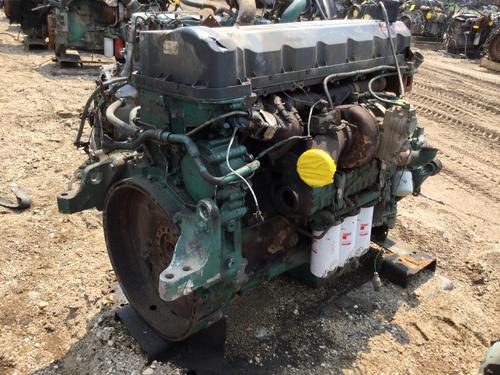 VOLVO D-13 Engine Assembly