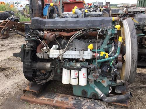 VOLVO D-13 Engine Assembly
