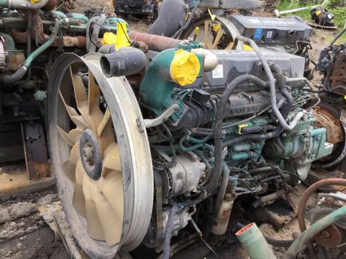 VOLVO D-13 Engine Assembly