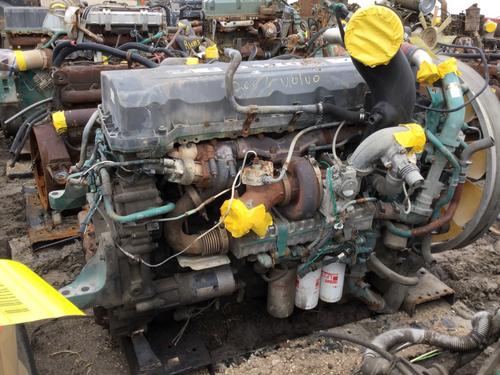 VOLVO D-13 Engine Assembly