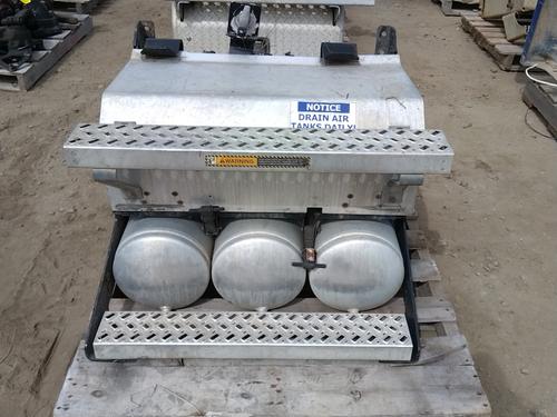   BATTERY BOX