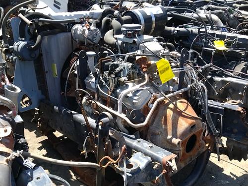 INTERNATIONAL V-8 Engine Assembly