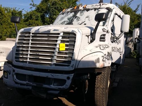FREIGHTLINER  CAB CLIP