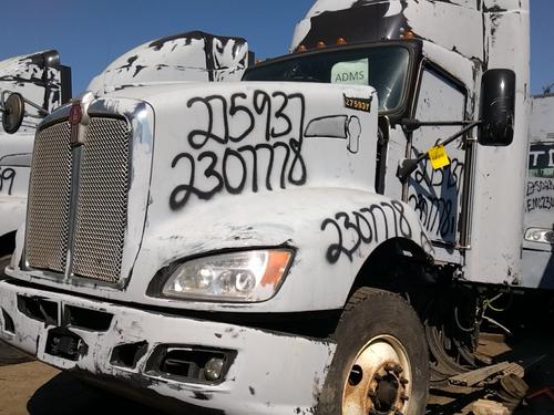 KENWORTH T660 CAB CLIP