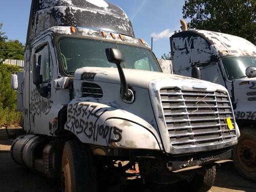 FREIGHTLINER  CAB CLIP