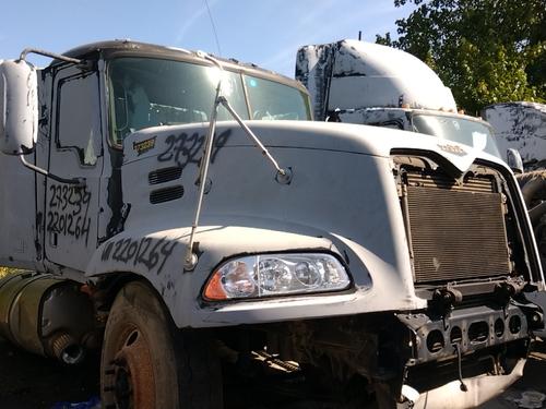 MACK CX612 CAB CLIP