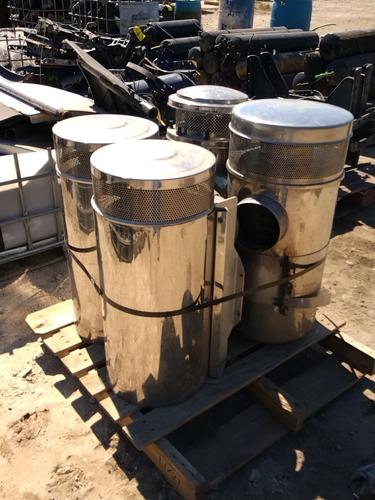   Air Cleaner