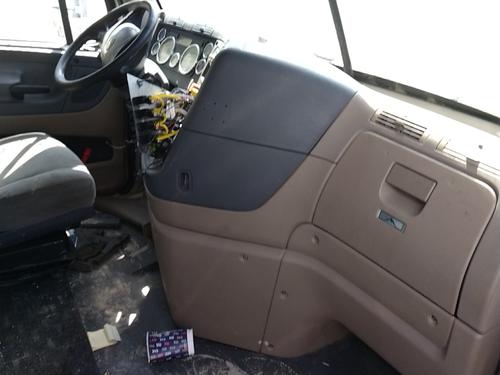 FREIGHTLINER CASCADIA CAB & SLEEPER