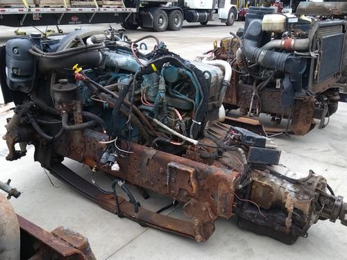 INTERNATIONAL DT466E Engine Assembly