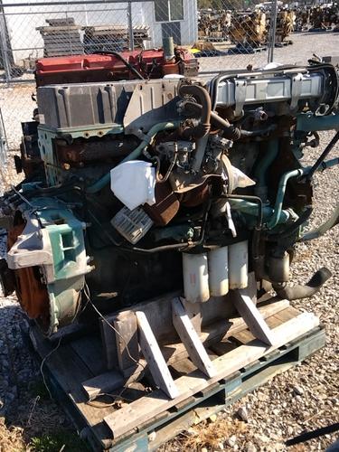 VOLVO D12 Engine Assembly