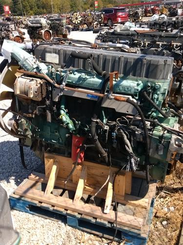 VOLVO D12 Engine Assembly
