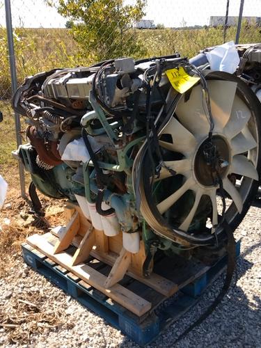 VOLVO D12 Engine Assembly