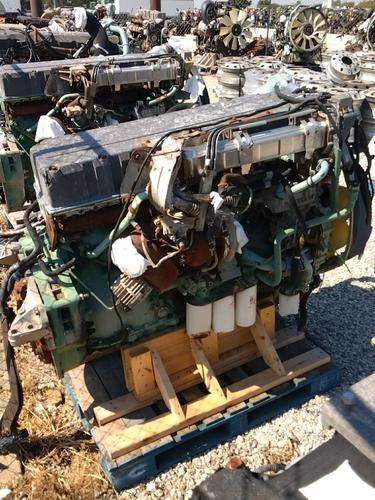 VOLVO D12 Engine Assembly