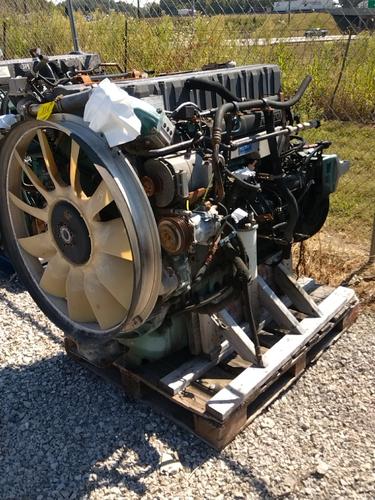 VOLVO D12 Engine Assembly