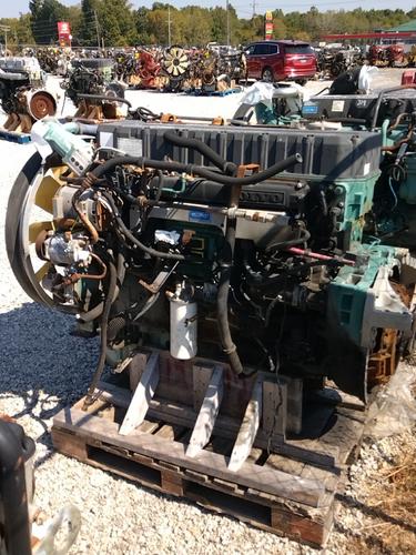 VOLVO D12 Engine Assembly