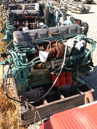 VOLVO D-11 Engine Assembly