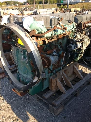 VOLVO D12 Engine Assembly