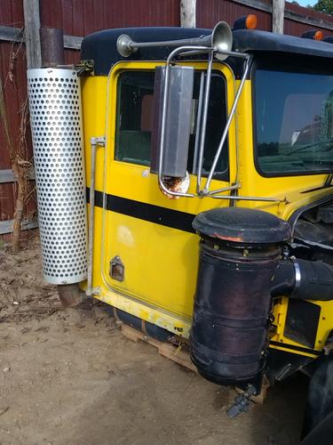 KENWORTH W900 CAB