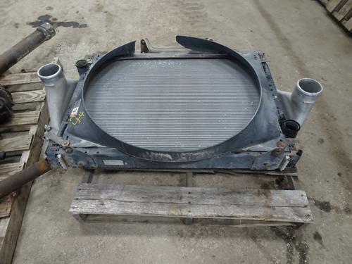 FREIGHTLINER COLUMBIA Radiator