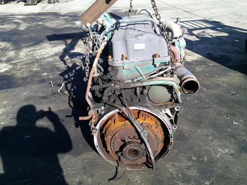 VOLVO D12  Engine Assembly