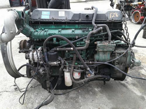 VOLVO D-13 Engine Assembly