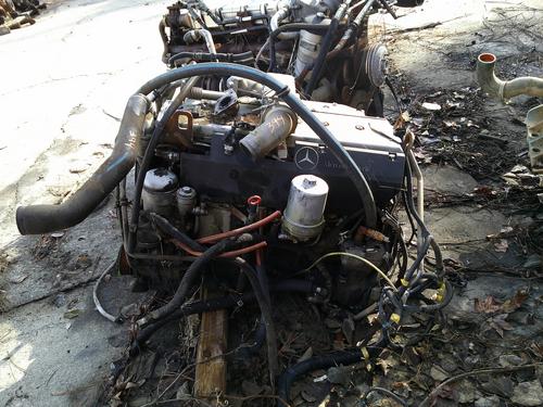 MERCEDES OM906L Engine Assembly