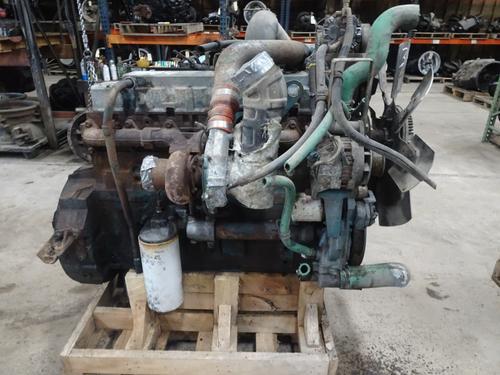 INTERNATIONAL DT 466E Engine Assembly