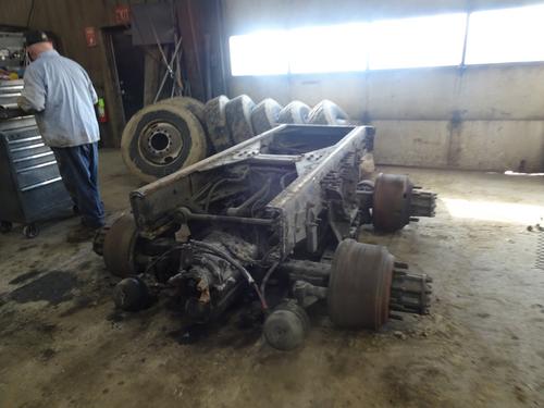 ROCKWELL RT46-160 CUTOFF - TANDEM AXLE