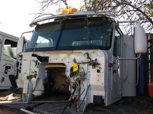 INTERNATIONAL 9100 CAB