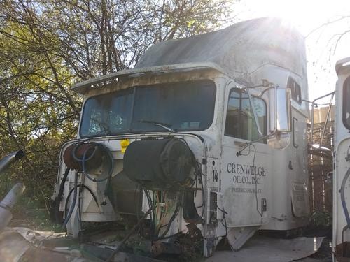 INTERNATIONAL  CAB & SLEEPER