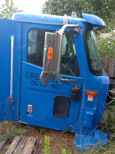 INTERNATIONAL 9100 CAB