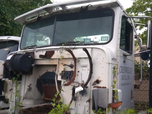 INTERNATIONAL 9100 CAB