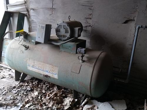   AIR COMPRESSOR