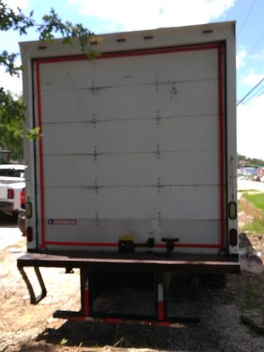 FREIGHTLINER M2 106 BOX TRUCK