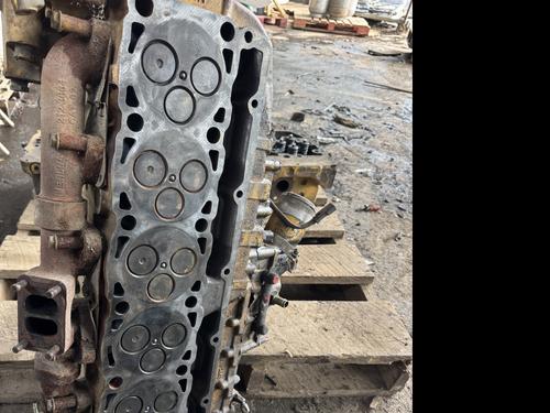 CAT  Cylinder Head