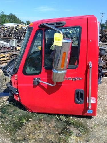 INTERNATIONAL 4400 CAB