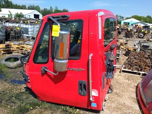 INTERNATIONAL 4400 CAB