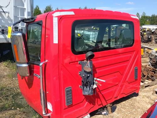 INTERNATIONAL 4400 CAB