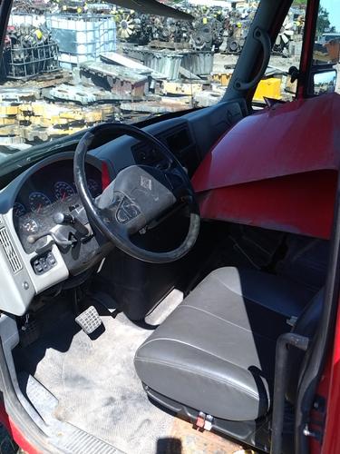 INTERNATIONAL 4400 CAB