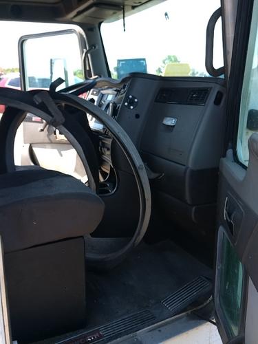 KENWORTH T800 CAB