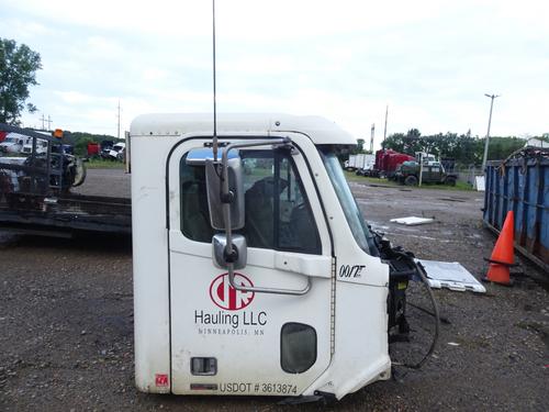FREIGHTLINER COLUMBIA CAB
