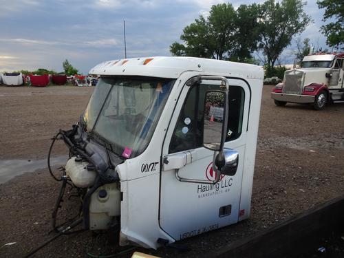 FREIGHTLINER COLUMBIA CAB